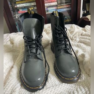Dr. Marten Boots —NEW